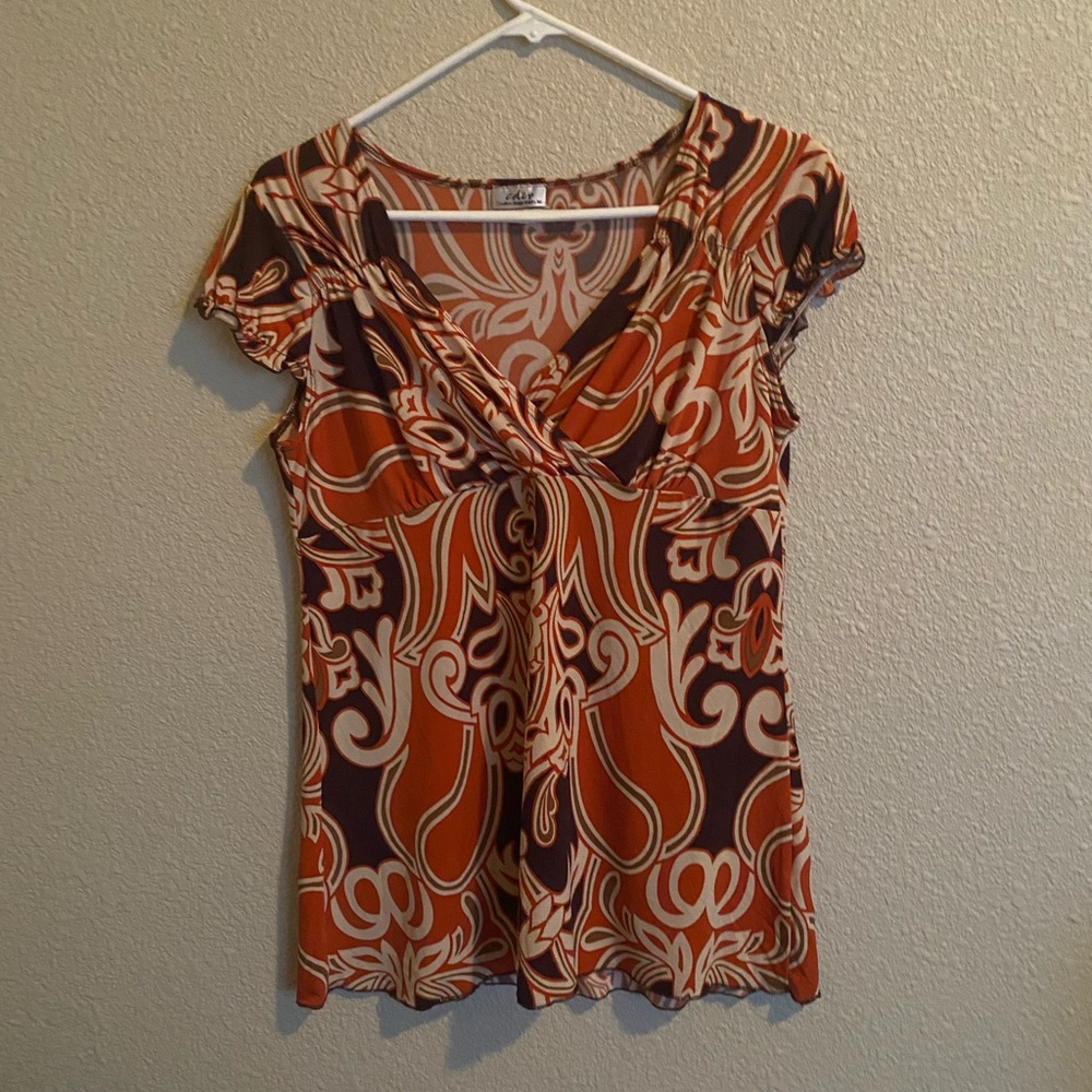 cute 90s mom top